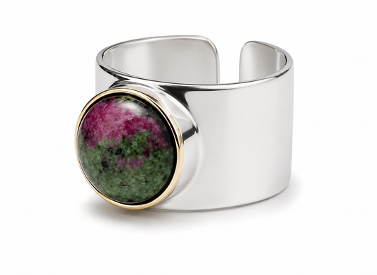 Anillo: Coral Vibrante con Marco en Latón