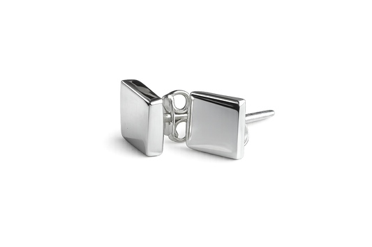 Aretes Cuadrados: Minimalismo Contemporáneo en Plata